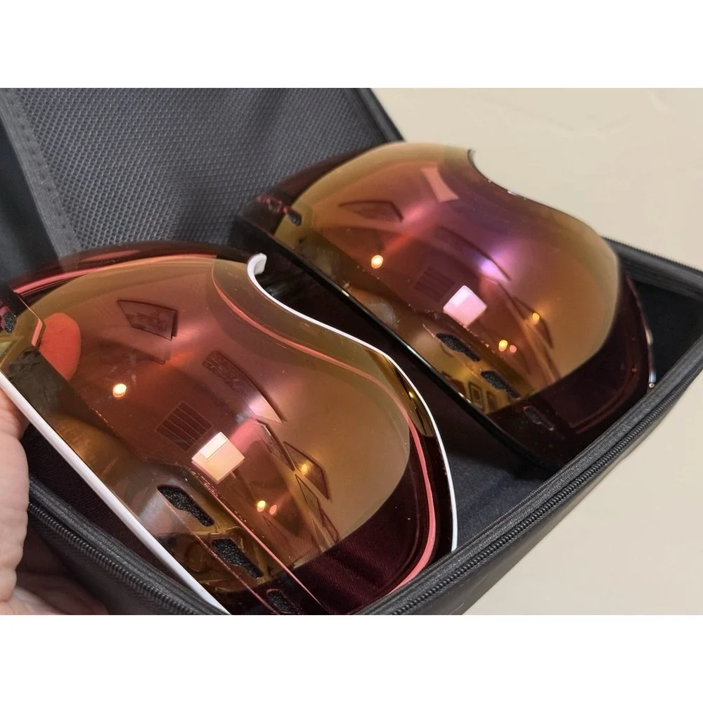 Quay Australia Mogul Snow Goggles Set - 3 Multi-Color Lenses (1 Brand New) Case